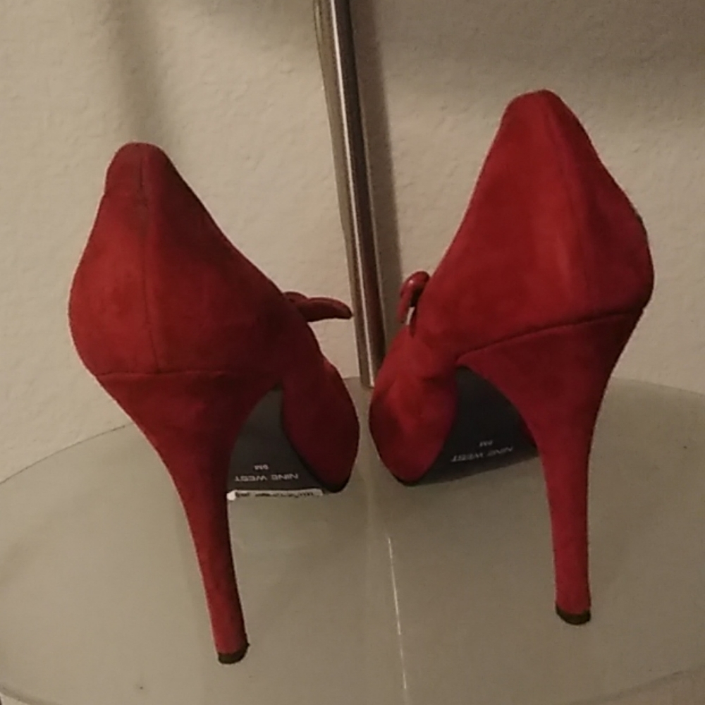 Shoes - Picture 3 of 3